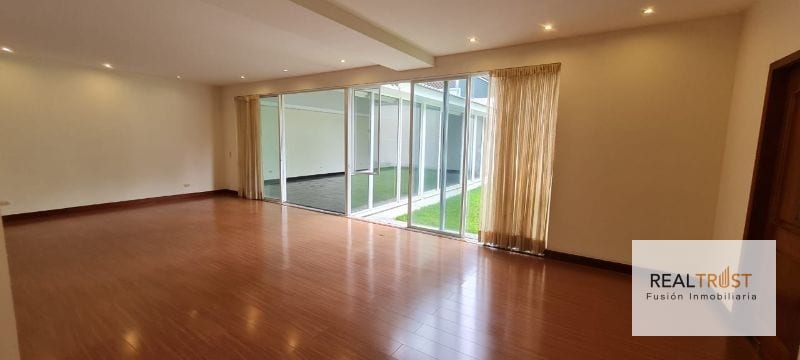 VENDO CASA EN PORTAL DEL BOSQUE KM. 22 CARRETERA AL SALVADOR — Casa en Venta en Portal del Bosque, Carretera a El Salvador, Guatemala, Ciudad — foto 15 de 17