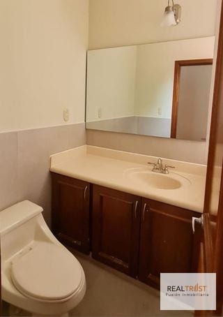 VENDO CASA EN PORTAL DEL BOSQUE KM. 22 CARRETERA AL SALVADOR — Casa en Venta en Portal del Bosque, Carretera a El Salvador, Guatemala, Ciudad — miniatura 9 de 17