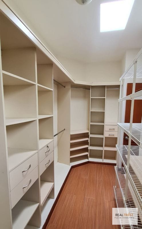 VENDO CASA EN PORTAL DEL BOSQUE KM. 22 CARRETERA AL SALVADOR — Casa en Venta en Portal del Bosque, Carretera a El Salvador, Guatemala, Ciudad — foto 10 de 17