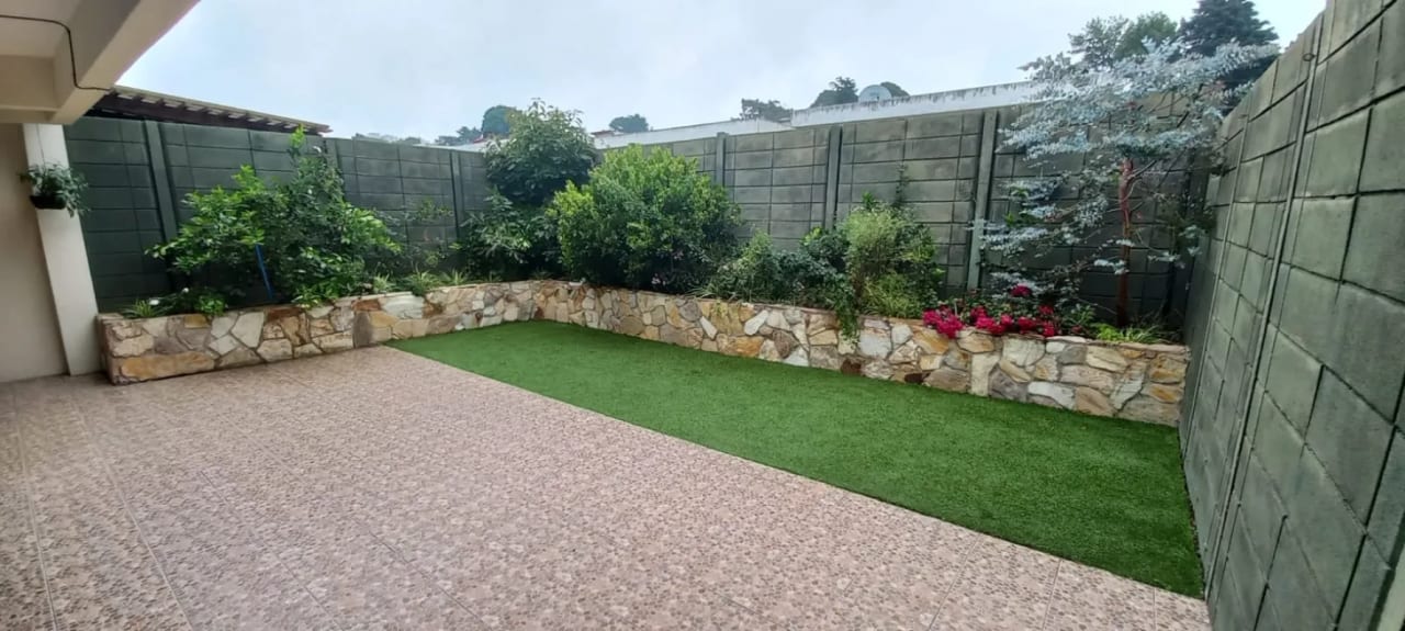 Linda y acogedora casa en Venta en Paseo Arrazola (CAES) — Casa en Venta en Carretera a El Salvador, Guatemala, Ciudad — foto 14 de 15
