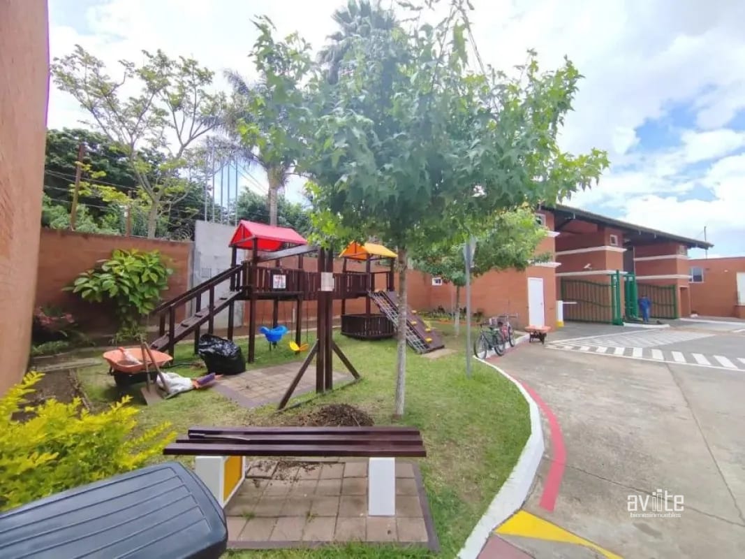 Cañadas del Naranjo, zona 4 de Mixco. Casa en venta Q1,900,000 — Casa en Venta en Montserrat II, Zona 4 Mixco, Guatemala, Ciudad — foto 7 de 17