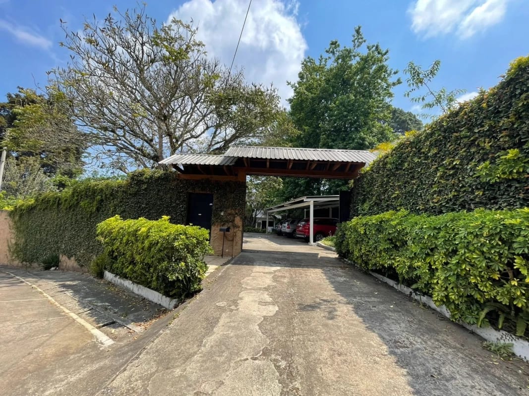 Amplia casa en venta en Muxbal — Casa en Venta en Muxbal, Guatemala, Ciudad — foto 17 de 17