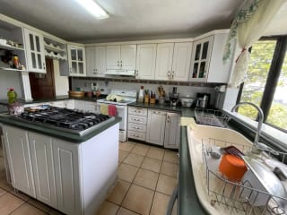 Amplia casa en venta en Muxbal — Casa en Venta en Muxbal, Guatemala, Ciudad — miniatura 13 de 17