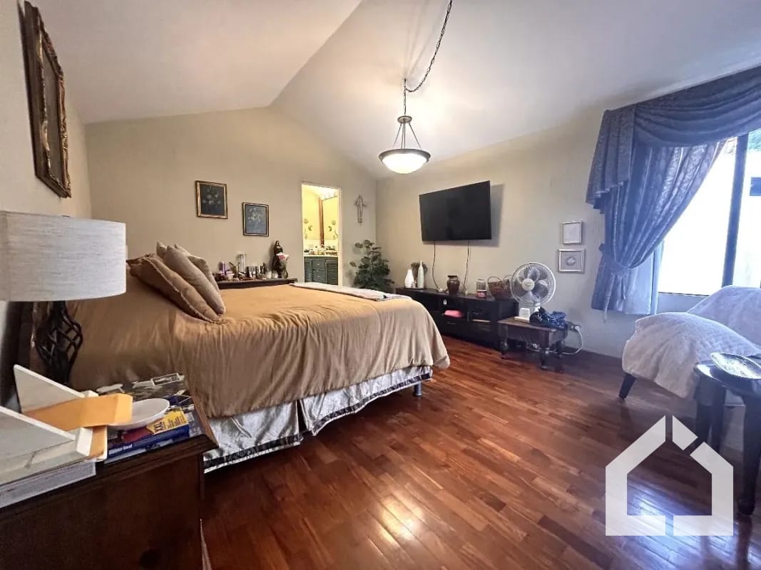 Casa en venta, Condominio La Laguna, Colonia Santa Rosalía, CAES — Casa en Venta en Santa Rosalia La Laguna, Carretera a El Salvador, Guatemala, Ciudad — foto 3 de 17