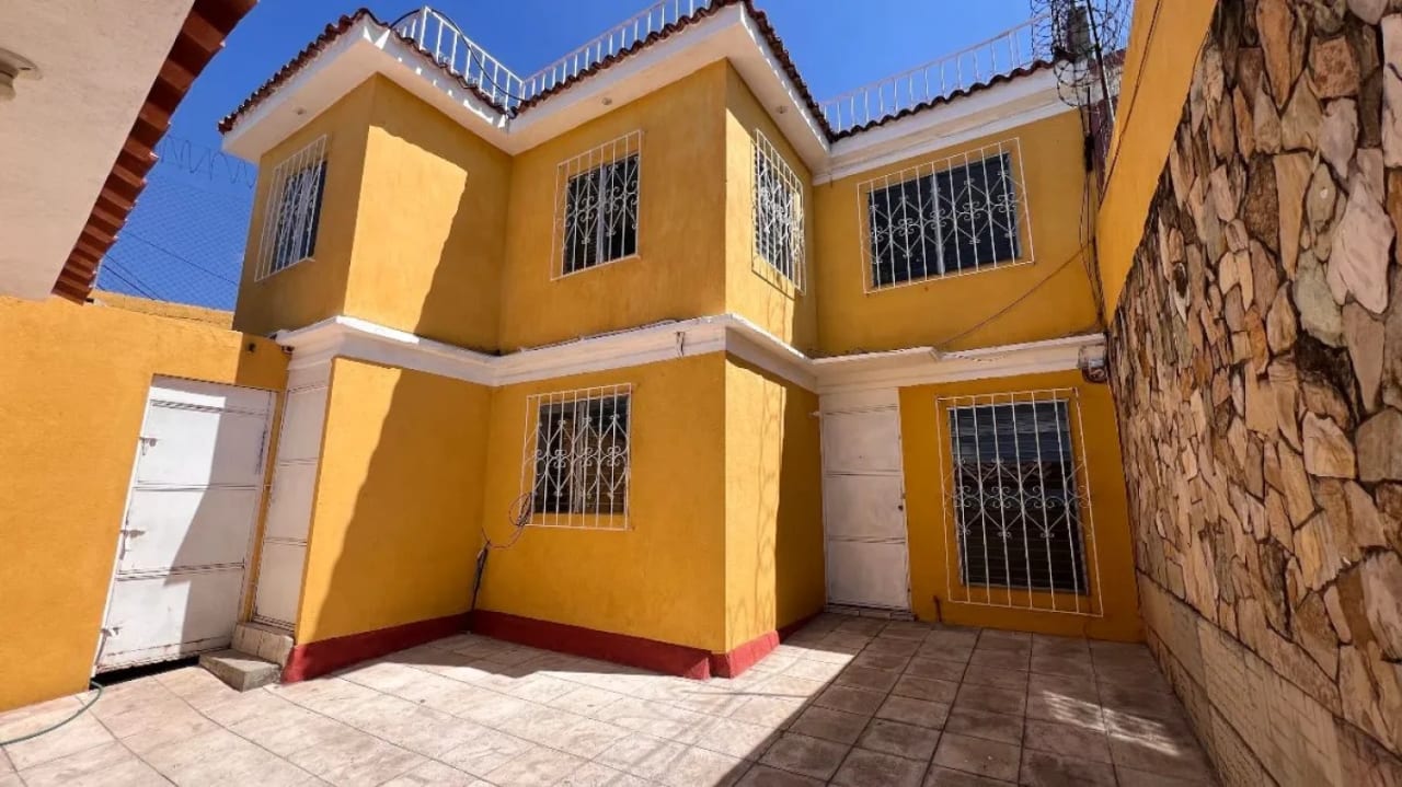 CASA EN VENTA EN PINARES DEL NORTE — Casa en Venta en Zona 17, Guatemala, Ciudad — foto 1 de 16