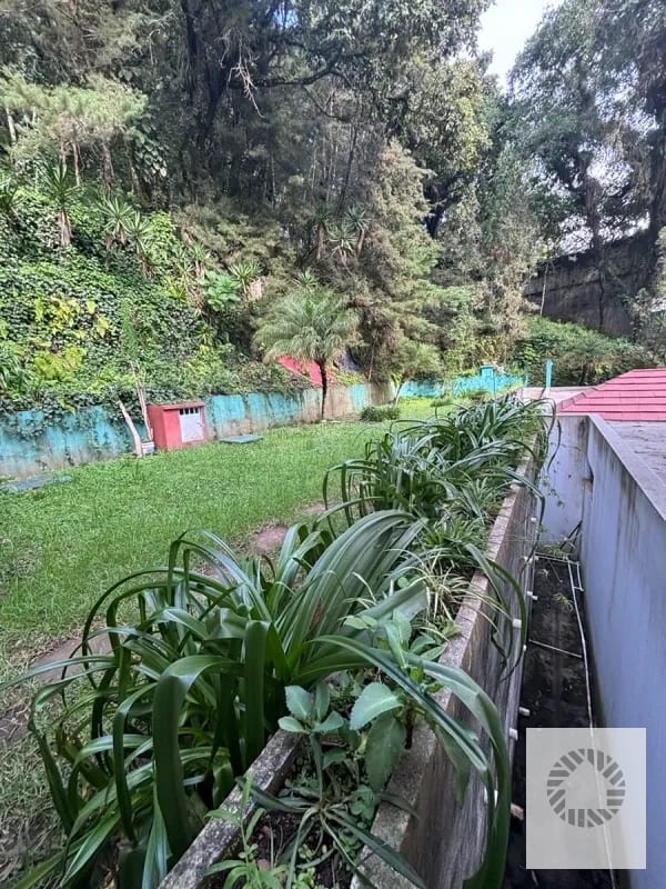 VENDO CASA AMPLIA EN ENCINAL, ZONA 7 — Casa en Venta en El Encinal, Zona 7 Mixco, Guatemala, Ciudad — foto 2 de 12