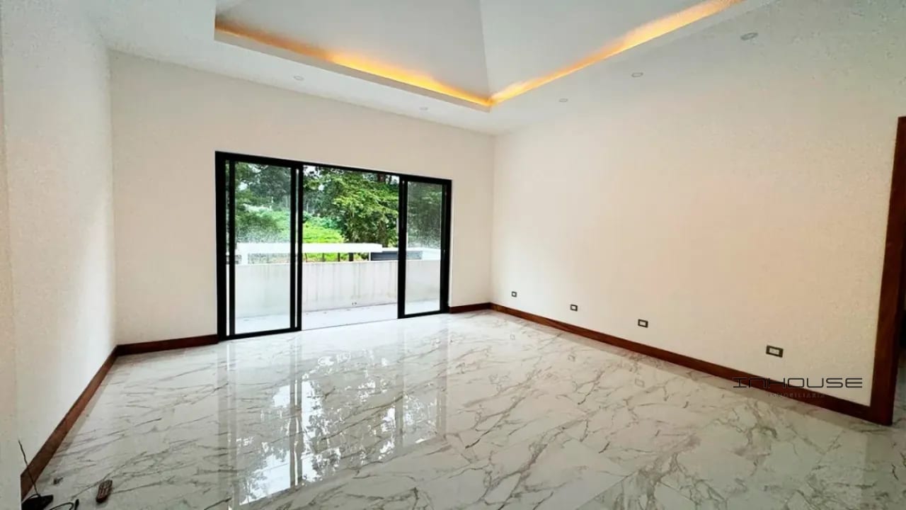 CASA EN VENTA CARRETERA EL SALVADOR, MONTE PINASCO — Casa en Venta en Monte Pinasco, Carretera a El Salvador, Guatemala, Ciudad — foto 4 de 10