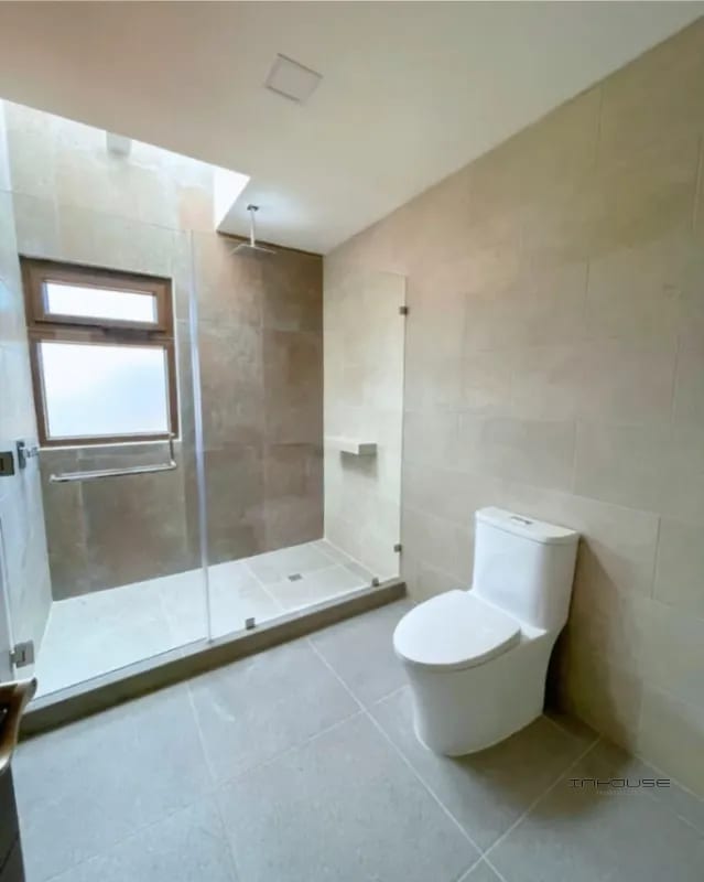 CASA EN VENTA ZONA 15 PARA ESTRENAR  ALTOS DE VISTA HERMOSA. — Casa en Venta en Zona 15, Guatemala, Ciudad — foto 2 de 12