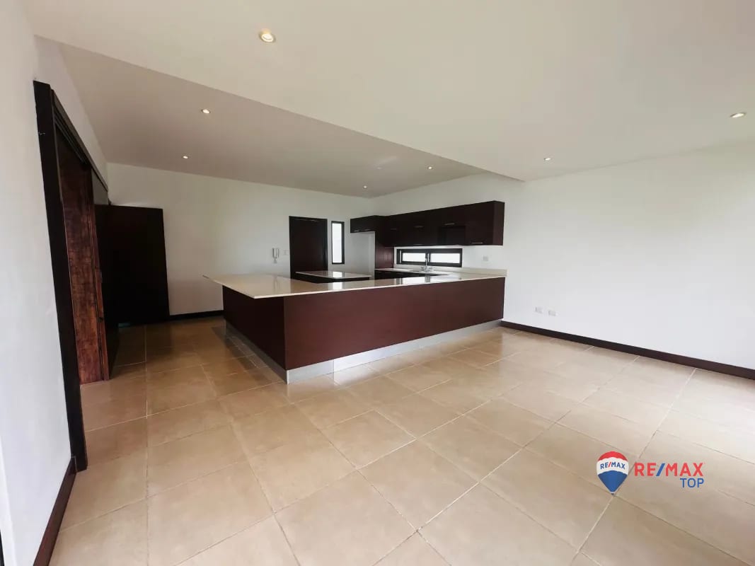 CASA MODERNA, COND. PORTAL VERDE 3 DORMITORIOS / STA. CATARINA PINULA — Casa en Venta en Santa Catarina Pinula, Guatemala, Ciudad — foto 7 de 9