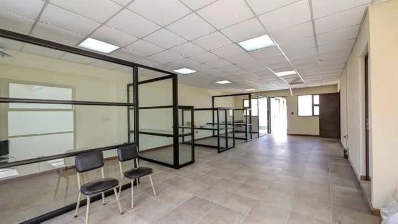 CASA EN VENTA DENTRO DE GARITA NUEVA MONTSERRAT ZONA 3 MIXCO — Casa en Venta en Zona 3 Mixco, Guatemala, Ciudad — foto 5 de 12