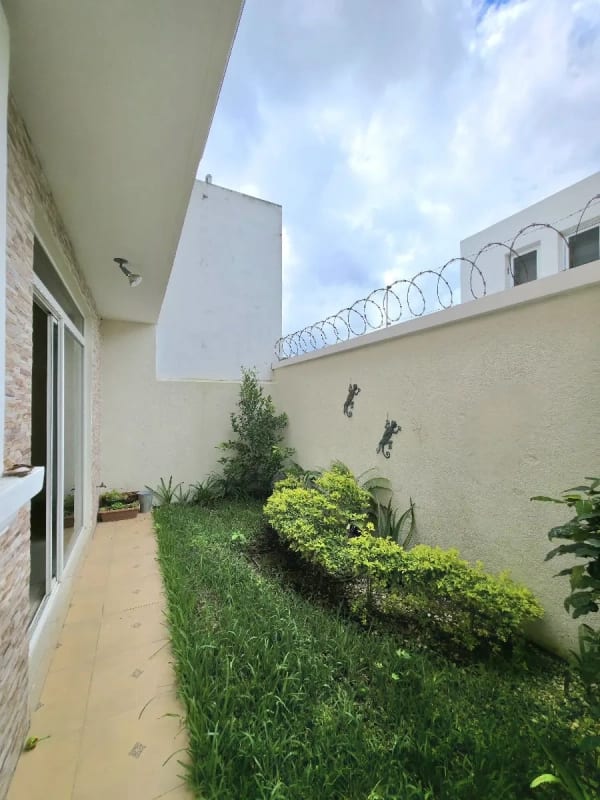 km 26 Carretera a El Salvador casa en venta moderna — Casa en Venta en Bosques de Villa Verde, Carretera a El Salvador, Guatemala, Ciudad — foto 12 de 17