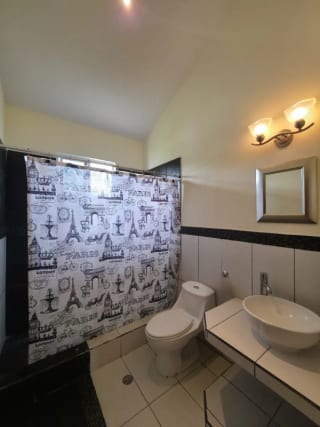 km 26 Carretera a El Salvador casa en venta moderna — Casa en Venta en Bosques de Villa Verde, Carretera a El Salvador, Guatemala, Ciudad — miniatura 5 de 17