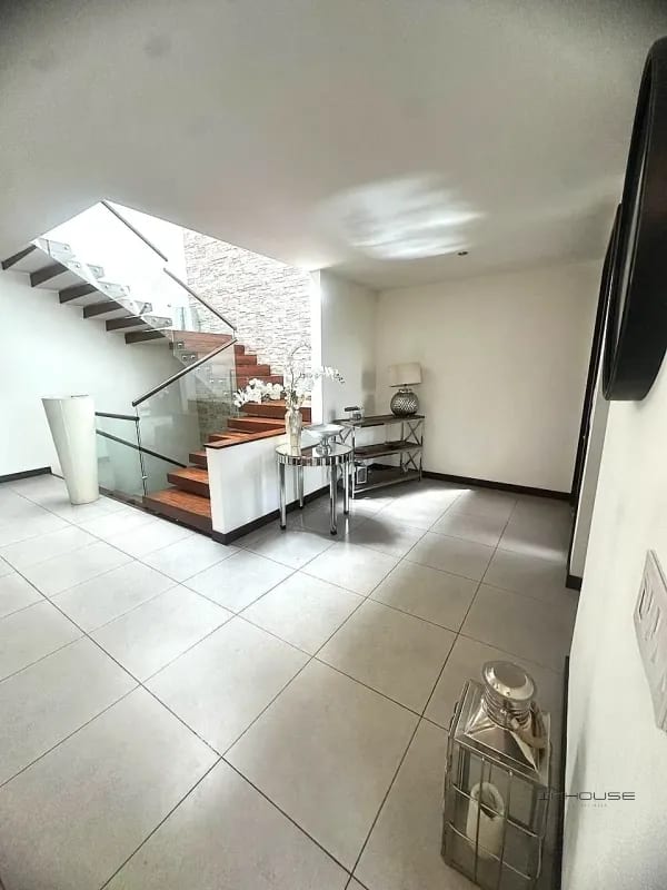 CASA EN VENTA RESIDENCIAS CONCEPION CAES — Casa en Venta en Carretera a El Salvador, Guatemala, Ciudad — foto 1 de 11
