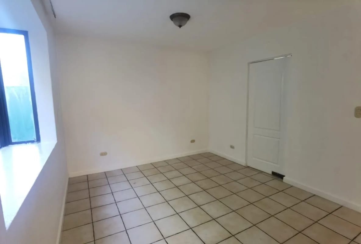 CASA EN VENTA KM 15.8 CARR A EL SALVADOR — Casa en Venta en km 16-20, Carretera a El Salvador, Guatemala, Ciudad — foto 11 de 15