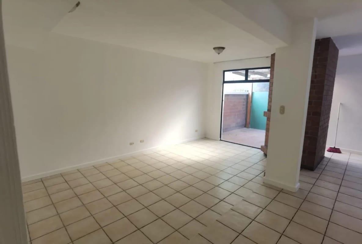 CASA EN VENTA KM 15.8 CARR A EL SALVADOR — Casa en Venta en km 16-20, Carretera a El Salvador, Guatemala, Ciudad — foto 9 de 15