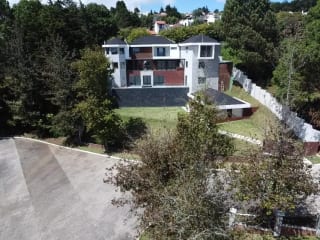 VENDO HERMOSA MANSIÓN EN CARRETERA AL SALVADOR. — Casa en Venta en Sausalito, Carretera a El Salvador, Guatemala, Ciudad — miniatura 1 de 14