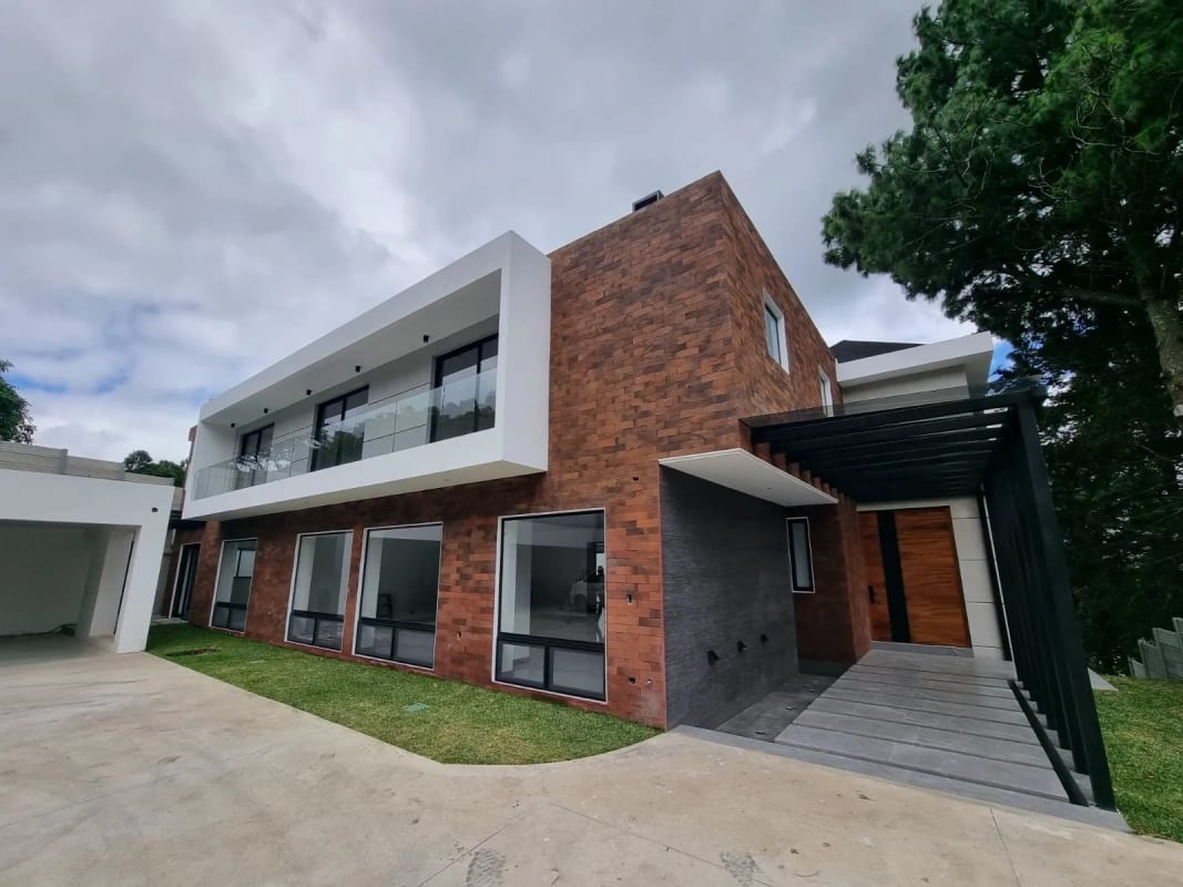 VENDO HERMOSA MANSIÓN EN CARRETERA AL SALVADOR. — Casa en Venta en Sausalito, Carretera a El Salvador, Guatemala, Ciudad — foto 13 de 14