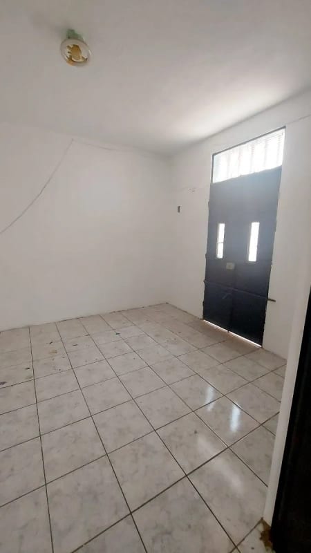 Vendo Casa Colonia La Floresta Zona 7 — Casa en Venta en Jardines de la Floresta, Zona 7, Guatemala, Ciudad — foto 12 de 17