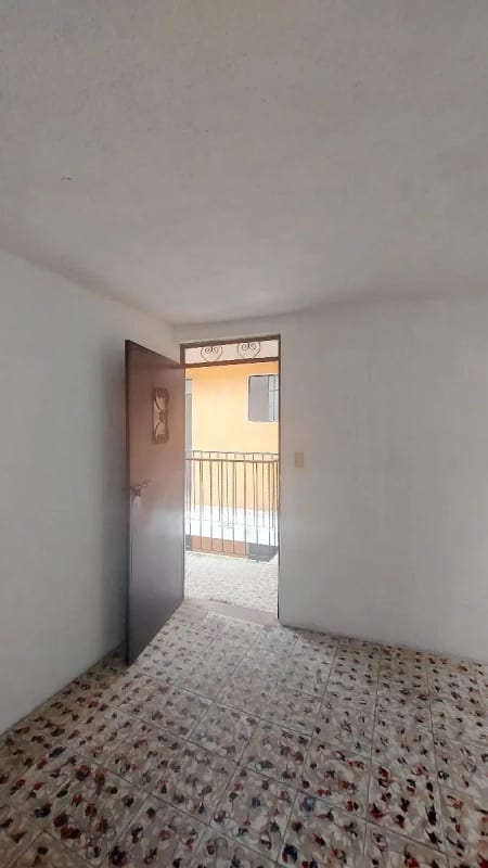 Vendo Casa Colonia La Floresta Zona 7 — Casa en Venta en Jardines de la Floresta, Zona 7, Guatemala, Ciudad — foto 4 de 17