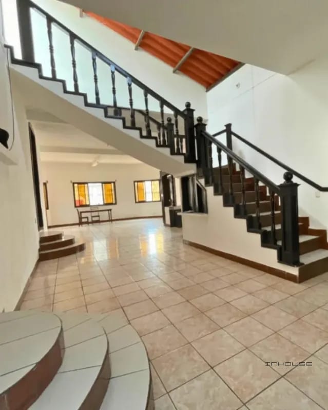 CASA EN VENTA EN SAN CRISTOBAL ZONA 8 DE MIXCO, DE UN NIVEL — Casa en Venta en Zona 8 Mixco, Guatemala, Ciudad — foto 1 de 11