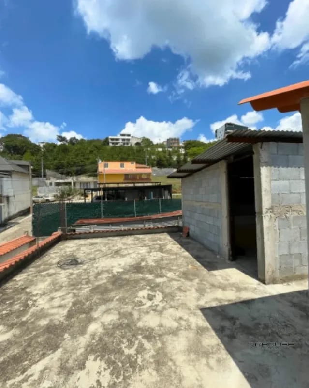 CASA EN VENTA EN SAN CRISTOBAL ZONA 8 DE MIXCO, DE UN NIVEL — Casa en Venta en Zona 8 Mixco, Guatemala, Ciudad — foto 10 de 11