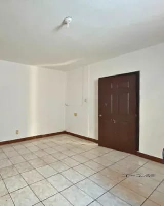 CASA EN VENTA EN SAN CRISTOBAL ZONA 8 DE MIXCO, DE UN NIVEL — Casa en Venta en Zona 8 Mixco, Guatemala, Ciudad — miniatura 7 de 11