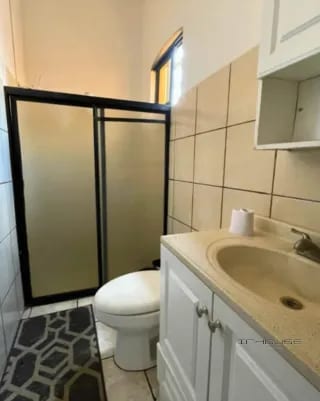 CASA EN VENTA EN SAN CRISTOBAL ZONA 8 DE MIXCO, DE UN NIVEL — Casa en Venta en Zona 8 Mixco, Guatemala, Ciudad — miniatura 6 de 11