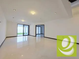 ESCTRENA CASA EN VENTA EN LAS 3 CEIBAS DE SAN CRISTOBAL ZONA 8 MIXCO — Casa en Venta en Zona 8 Mixco, Guatemala, Ciudad — miniatura 12 de 15