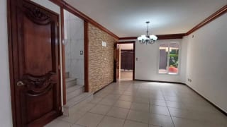 Casa en Venta -  Cumbres de la Arboleda  Km 21.5 — Casa en Venta en Cumbres de La Arboleda, Carretera a El Salvador, Guatemala, Ciudad — miniatura 11 de 12