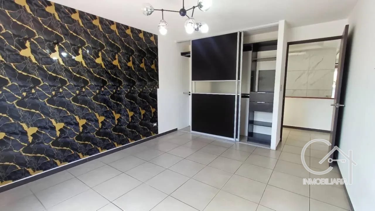 Casa en Venta - Cumbres de la Arboleda Km 21.5 — Casa en Venta en Cumbres de La Arboleda, Carretera a El Salvador, Guatemala, Ciudad — foto 10 de 12