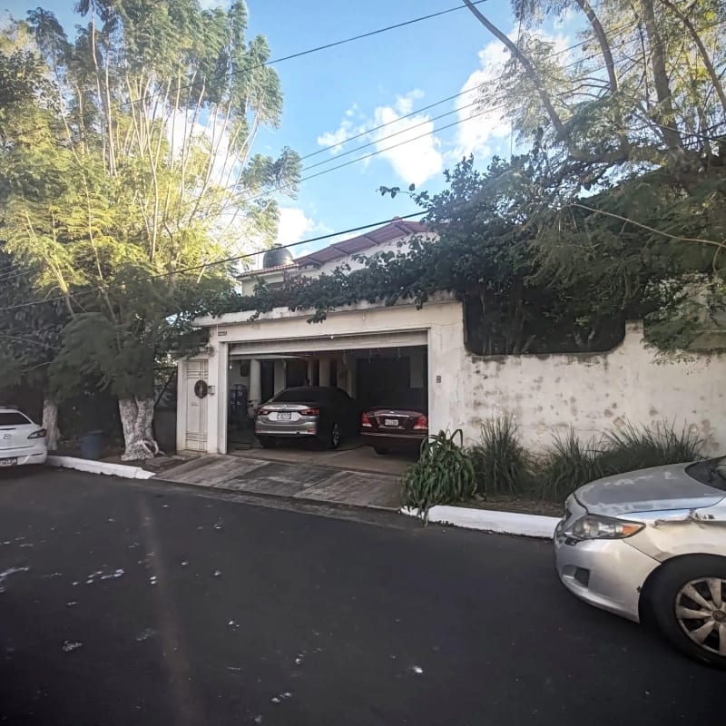 Casa en Venta San Cristobal, Residenciales Los Eucaliptos — Casa en Venta en Zona 8 Mixco, Guatemala, Ciudad — foto 1 de 12