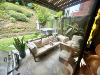 VENDO BELLA Y AMPLIA CASA DE LUJO EN RES. CONCEPCION KM 15 CAES — Casa en Venta en Santa Catarina Pinula, Carretera a El Salvador, Guatemala, Ciudad — miniatura 8 de 15