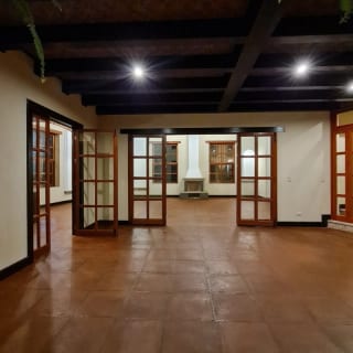 Bella Vista Jocotenango: Lujosa Casa de Esquina sobre Boulevard Principal — Casa en Venta en Antigua, Sacatepéquez — miniatura 11 de 17