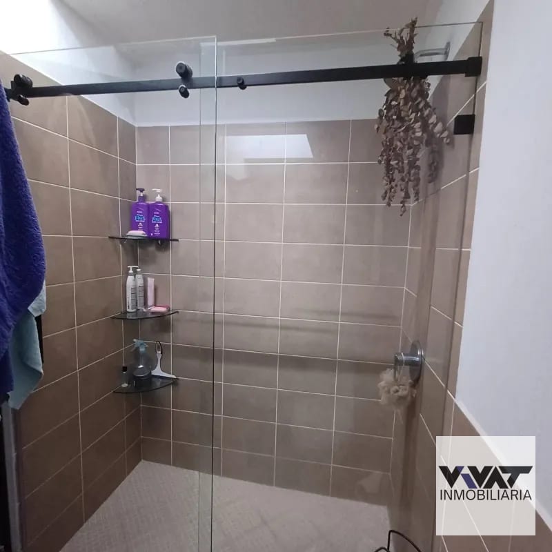 Linda casa en venta en Condominio La Reserva  Km 26.5 carretera a el Salvador Villa Canales 📍 — Casa en Venta en Carretera a El Salvador, Guatemala, Ciudad — foto 6 de 17