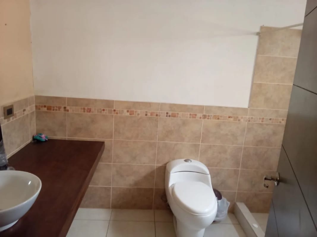 Casa en Venta - Arrazola Panorama Km16 CAES — Casa en Venta en Arrazola Panorama, Carretera a El Salvador, Guatemala, Ciudad — foto 5 de 11