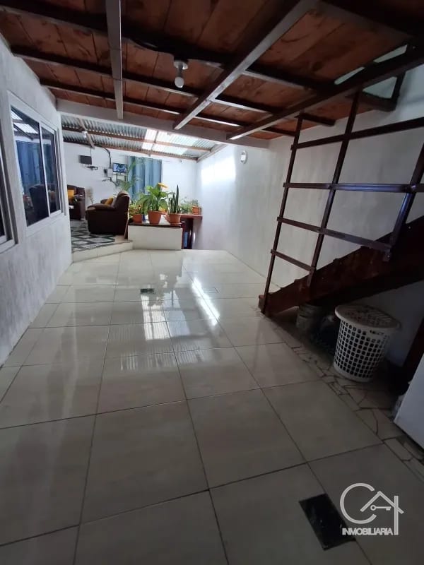 Casa en venta - Villa Rosita San Lucas Sacatepéquez — Casa en Venta en San Lucas Sacatepéquez, Sacatepéquez — foto 2 de 4