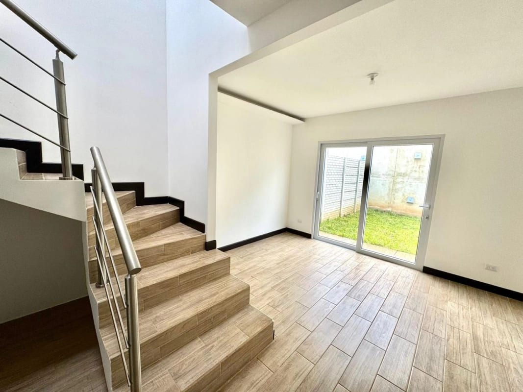 Casa en venta para estrenar en Bosques de Santa Elena — Casa en Venta en Carretera a El Salvador, Guatemala, Ciudad — foto 12 de 17