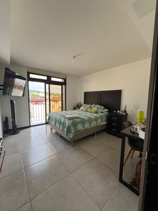VENTA CASA MÉRIDA CONDADO NARANJO 3 NIVELES — Casa en Venta en Condado Naranjo, Zona 4 Mixco, Guatemala, Ciudad — foto 6 de 9