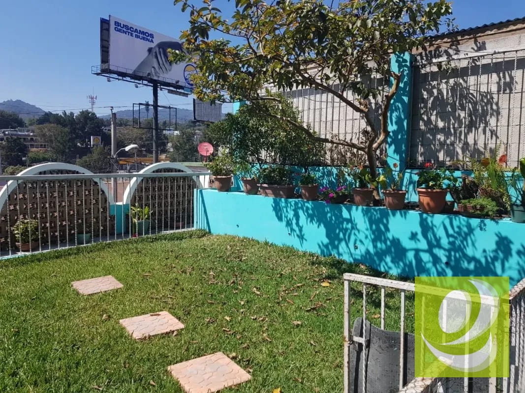 PROPIEDAD EN VENTA EN ZONA 2 DE MIXCO — Casa en Venta en Zona 2 Mixco, Guatemala, Ciudad — foto 1 de 4