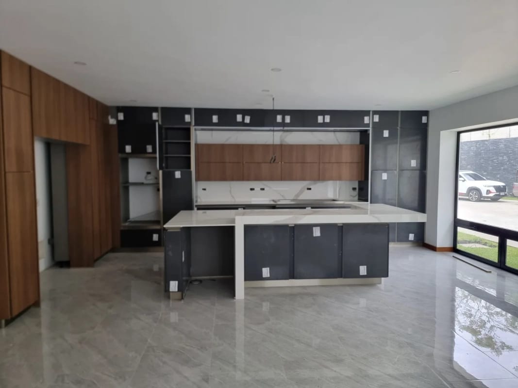 Hermosa Mansión Condominio SAUSALITO Km. 22.5 Carretera a El Salvador — Casa en Venta en Carretera a El Salvador, Guatemala, Ciudad — foto 13 de 17