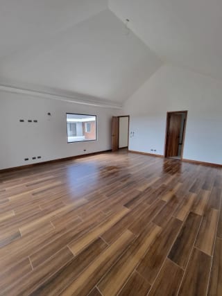 Hermosa Mansión Condominio SAUSALITO Km. 22.5 Carretera a El Salvador — Casa en Venta en Carretera a El Salvador, Guatemala, Ciudad — miniatura 2 de 17
