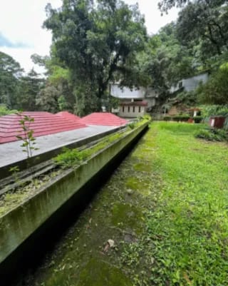 CASA EN VENTA, AMPLIA, ILUMINADA Y CON JARDÍN EN EL ENCINAL — Casa en Venta en El Encinal, Zona 7 Mixco, Guatemala, Ciudad — miniatura 2 de 7