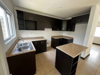Residencia carretera el salvador / PDA — Casa en Venta en Carretera a El Salvador, Guatemala, Ciudad — miniatura 7 de 11