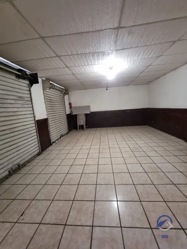 Casa en venta al final de la Avenida Petapa, zona 12 — Casa en Venta en Avenida Petapa, Zona 12, Guatemala, Ciudad — foto 5 de 16