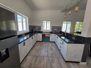 BONITA CASA EN VENTA AMUEBLADA Aldea las QUECHAS, Monterrico — Casa en Venta en Monterrico, Santa Rosa — miniatura 11 de 14