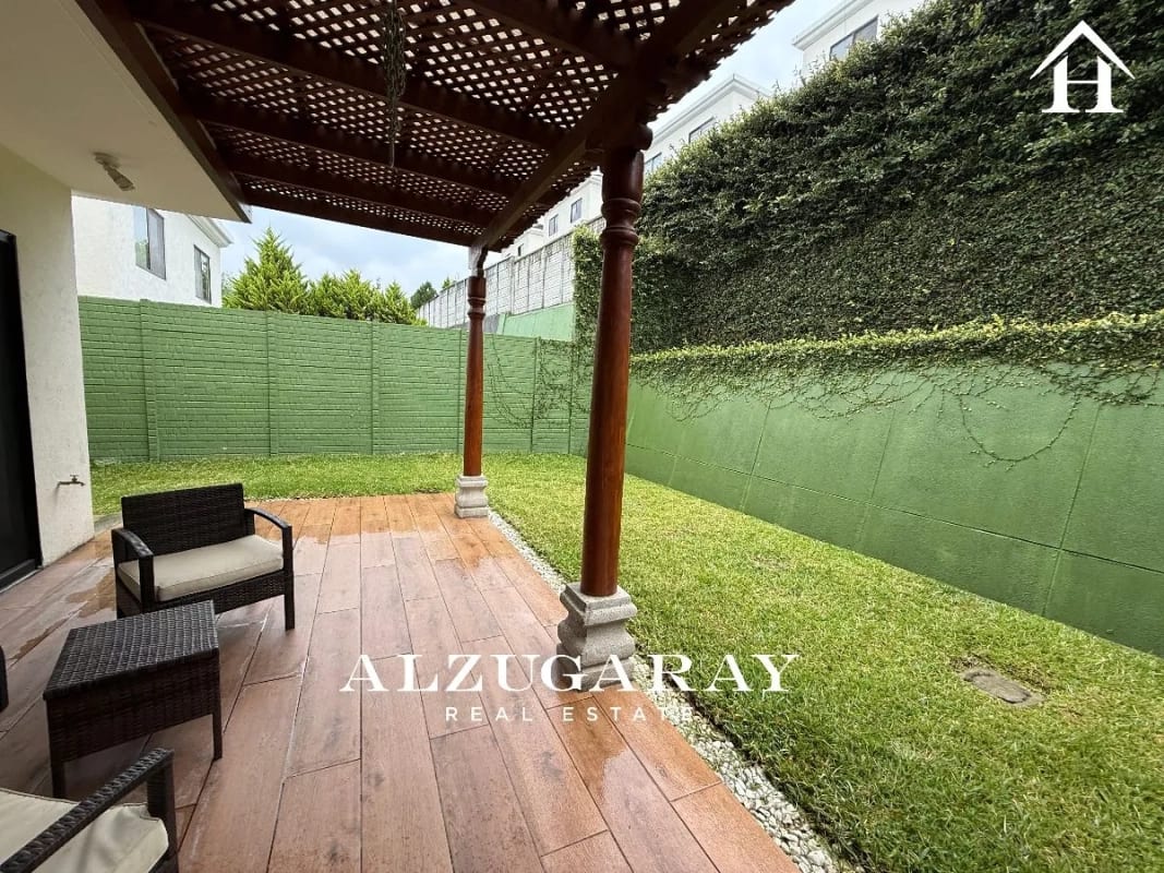 CASA C/ JARDÍN Y PERGOLA Z.16- 3 HAB. / VISTAS DE SAN ISIDRO — Casa en Venta en Vistas de San Isidro, Zona 16, Guatemala, Ciudad — foto 5 de 10