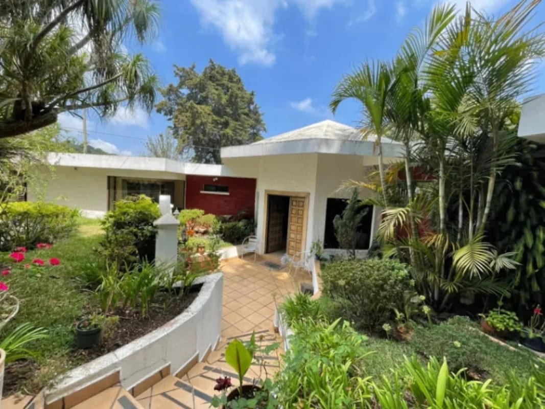 CASA EN VENTA MUXBAL — Casa en Venta en Muxbal, Guatemala, Ciudad — foto 1 de 7