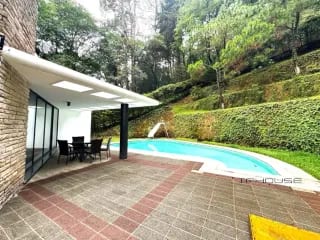 CASA EN VENTA EN KM 24 CARRETERA A SAN LUCAS CON PISCINA — Casa en Venta en San Lucas Sacatepéquez, Sacatepéquez — miniatura 5 de 12