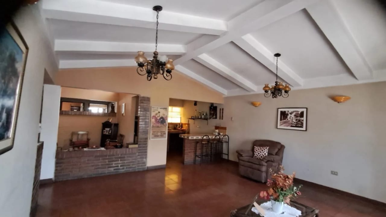 Casa de esquina en zona 2 fuera de garita — Casa en Venta en Zona 2, Guatemala, Ciudad — foto 16 de 17