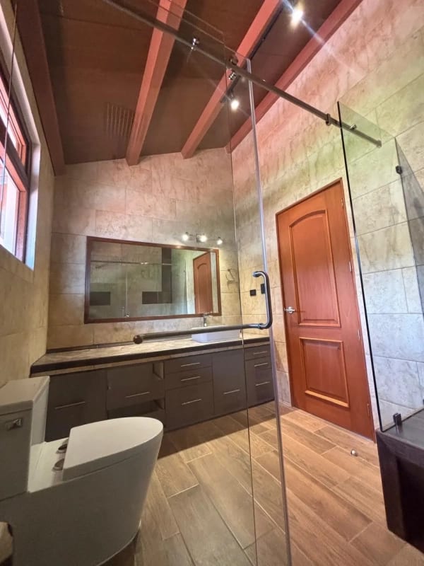 Casas en Renta en Villas de Duero - Antigua — Casa en Alquiler en Antigua, Sacatepéquez — foto 3 de 16
